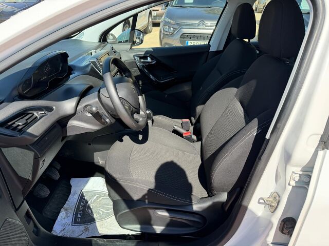 PEUGEOT 208 ACTIVE 1.2 VTI SPANISH LHD IN SPAIN 84000 MILES SUPERB 2018